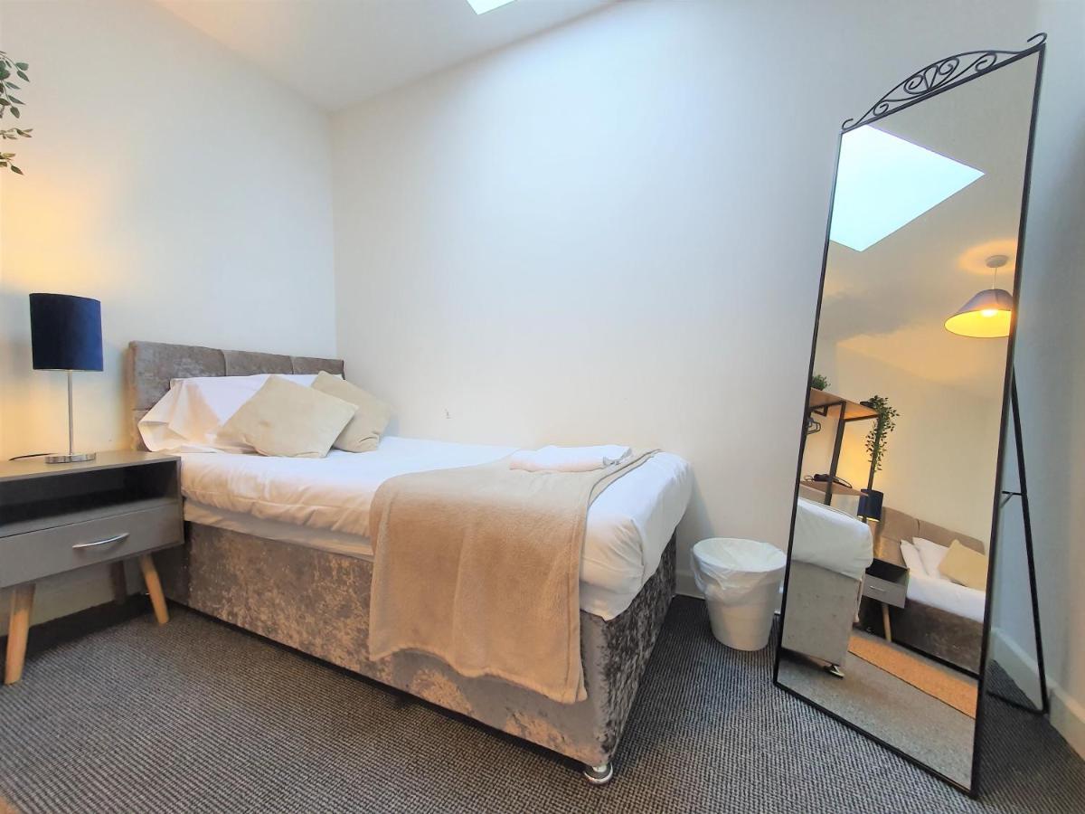 קארדיף Thesiger Court Apartments - Free Private Parking - By Property Promise מראה חיצוני תמונה
